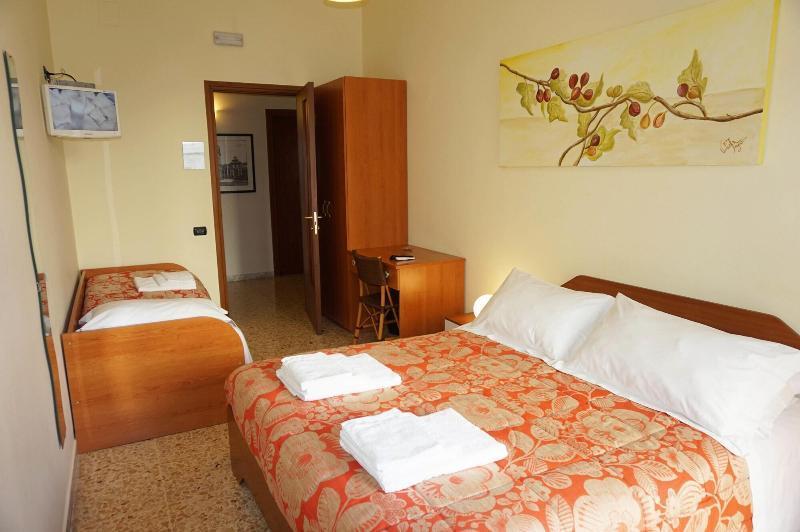 B&B Piazza 300Mila Lecce Extérieur photo