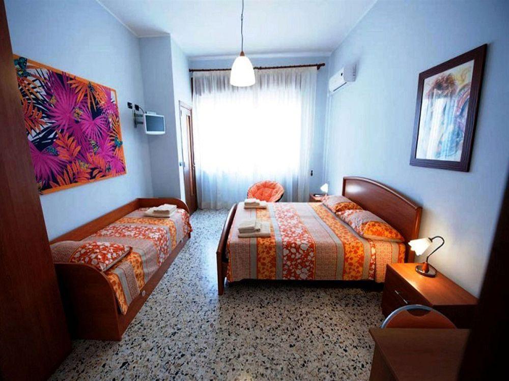 B&B Piazza 300Mila Lecce Extérieur photo