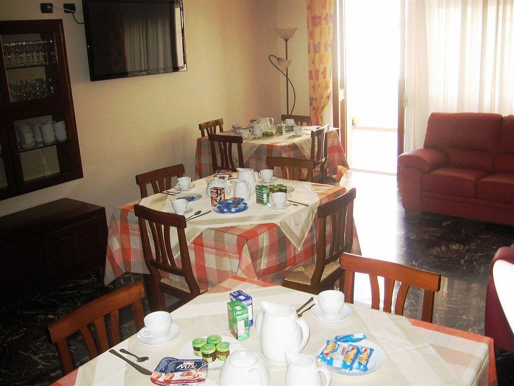 B&B Piazza 300Mila Lecce Extérieur photo