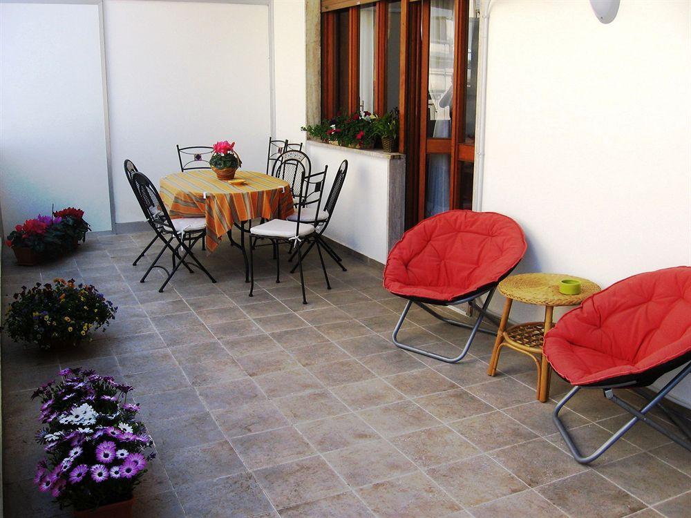 B&B Piazza 300Mila Lecce Extérieur photo