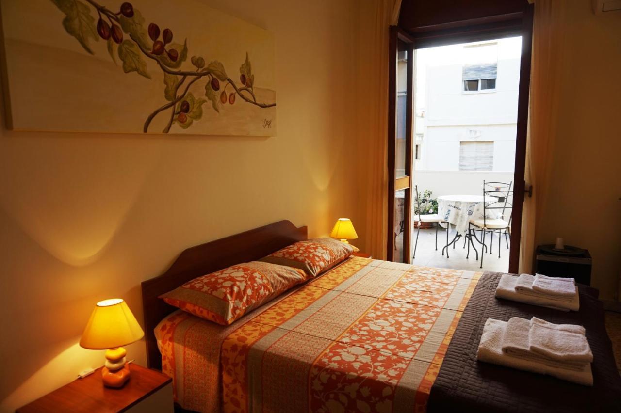 B&B Piazza 300Mila Lecce Extérieur photo