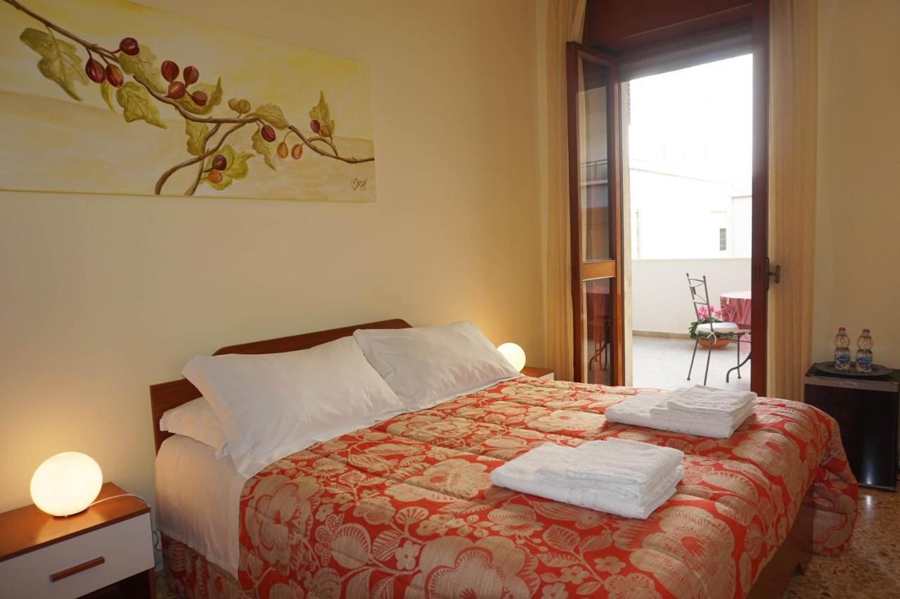 B&B Piazza 300Mila Lecce Chambre photo
